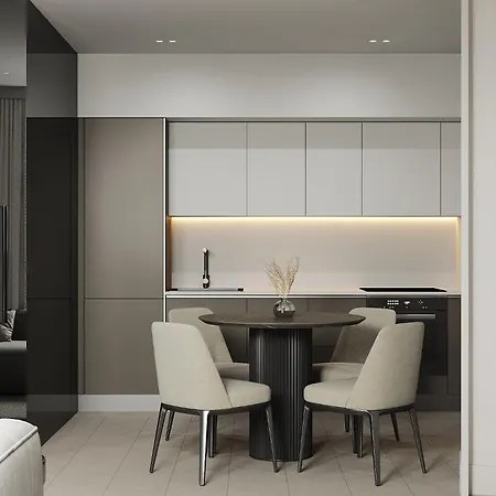 New - Spacious & Luxurious - Fully Renovated & Equipped 2br - Historical Centre