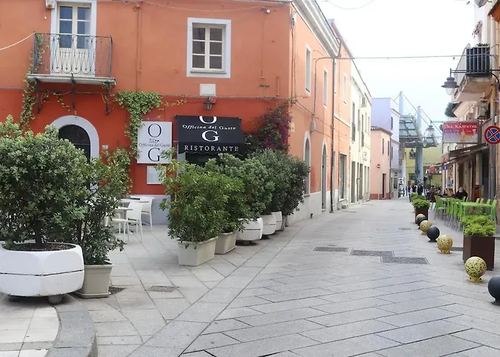 Spacious & Luxurious - Fully Renovated & Equipped 2br - Historical Centre * Olbia