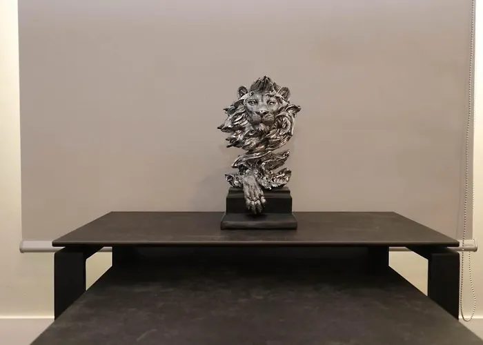 Spacious & Luxurious - Fully Renovated & Equipped 2br - Historical Centre * Olbia