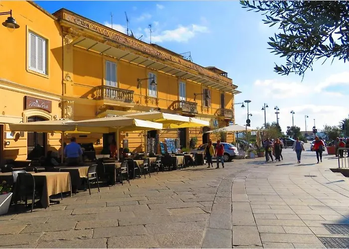 Apartment Spacious & Luxurious - Fully Renovated & Equipped 2br - Historical Centre *