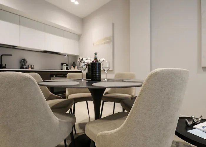 Spacious & Luxurious - Fully Renovated & Equipped 2br - Historical Centre Olbia