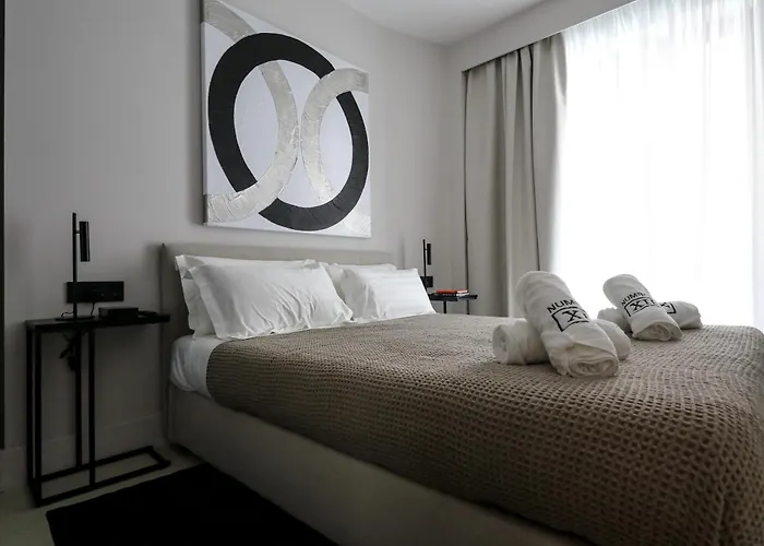 Apartment Spacious & Luxurious - Fully Renovated & Equipped 2br - Historical Centre Olbia